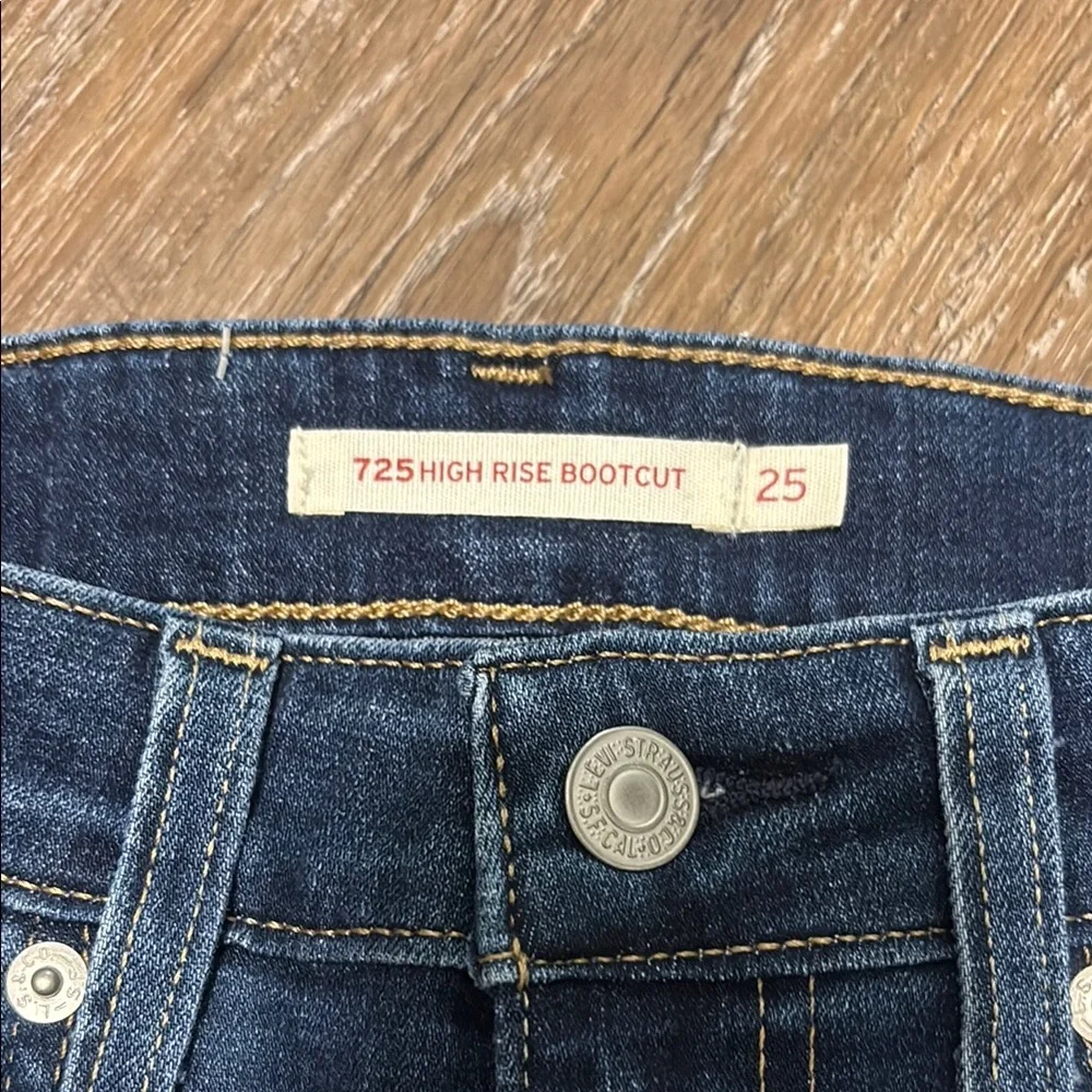 Classic Blue Women's boot cut Jeans - Picture 2 of 4